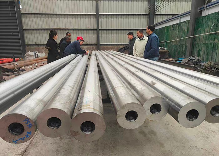 AISI 4145 Forged Round Bars & Hollow Bars